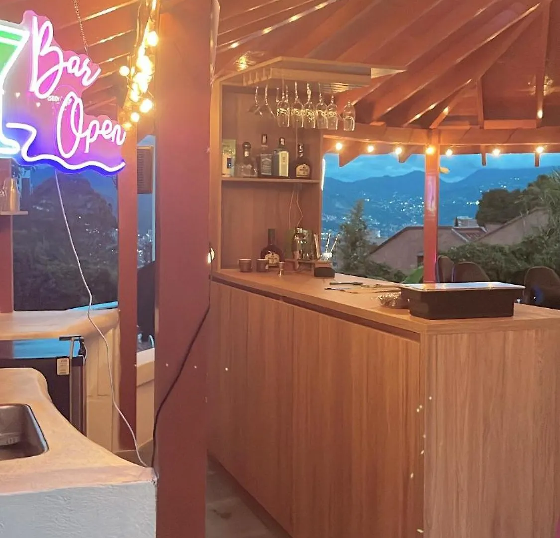 Wellness , Infrared Sauna, Pool, Gym, Bar & Views Medellín Villa