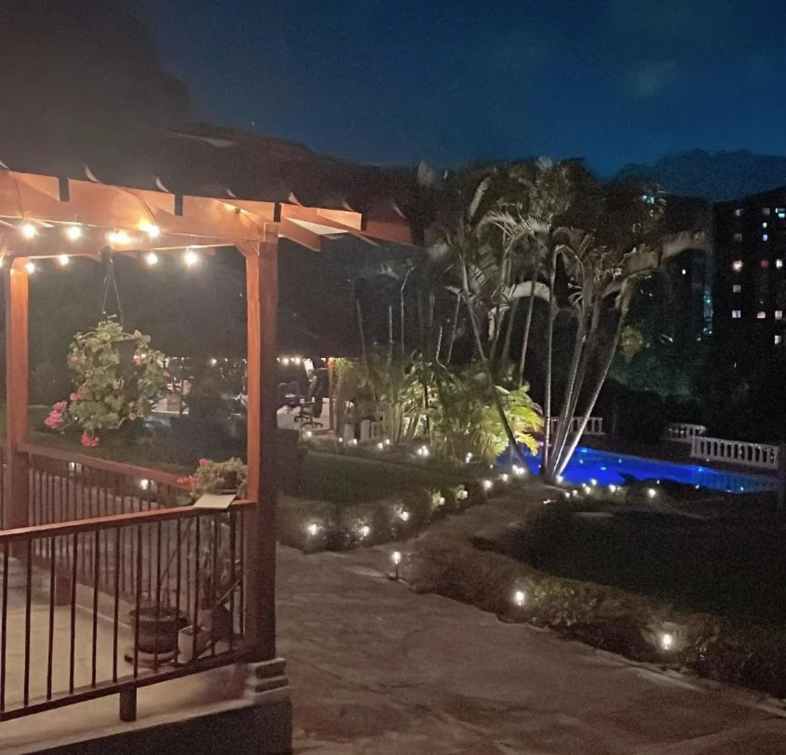 Wellness , Infrared Sauna, Pool, Gym, Bar & Views Medellín