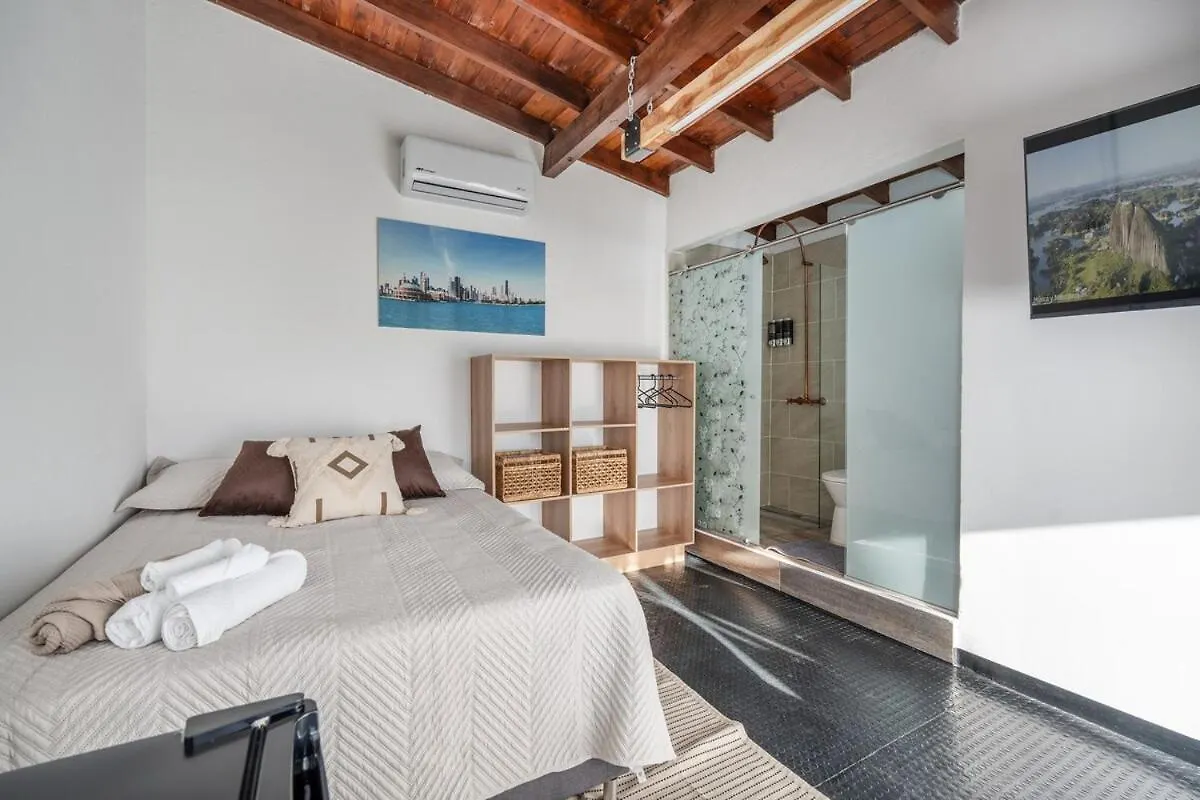 Wellness , Infrared Sauna, Pool, Gym, Bar & Views Medellín