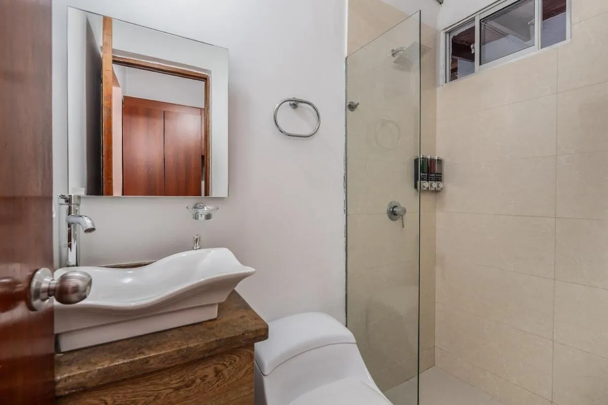 Wellness , Infrared Sauna, Pool, Gym, Bar & Views Medellín Villa