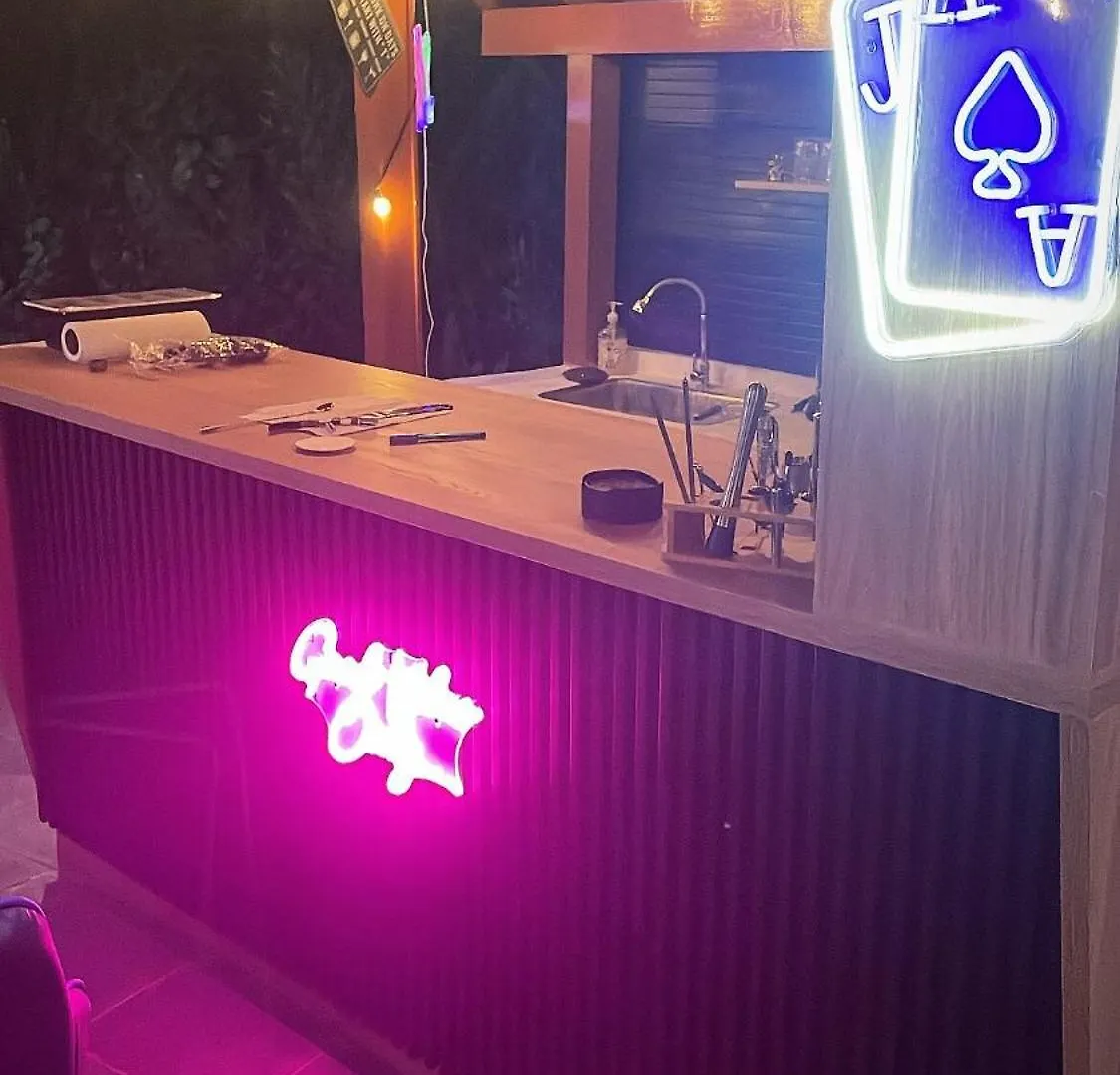Villa Wellness , Infrared Sauna, Pool, Gym, Bar & Views Medellín Colombia