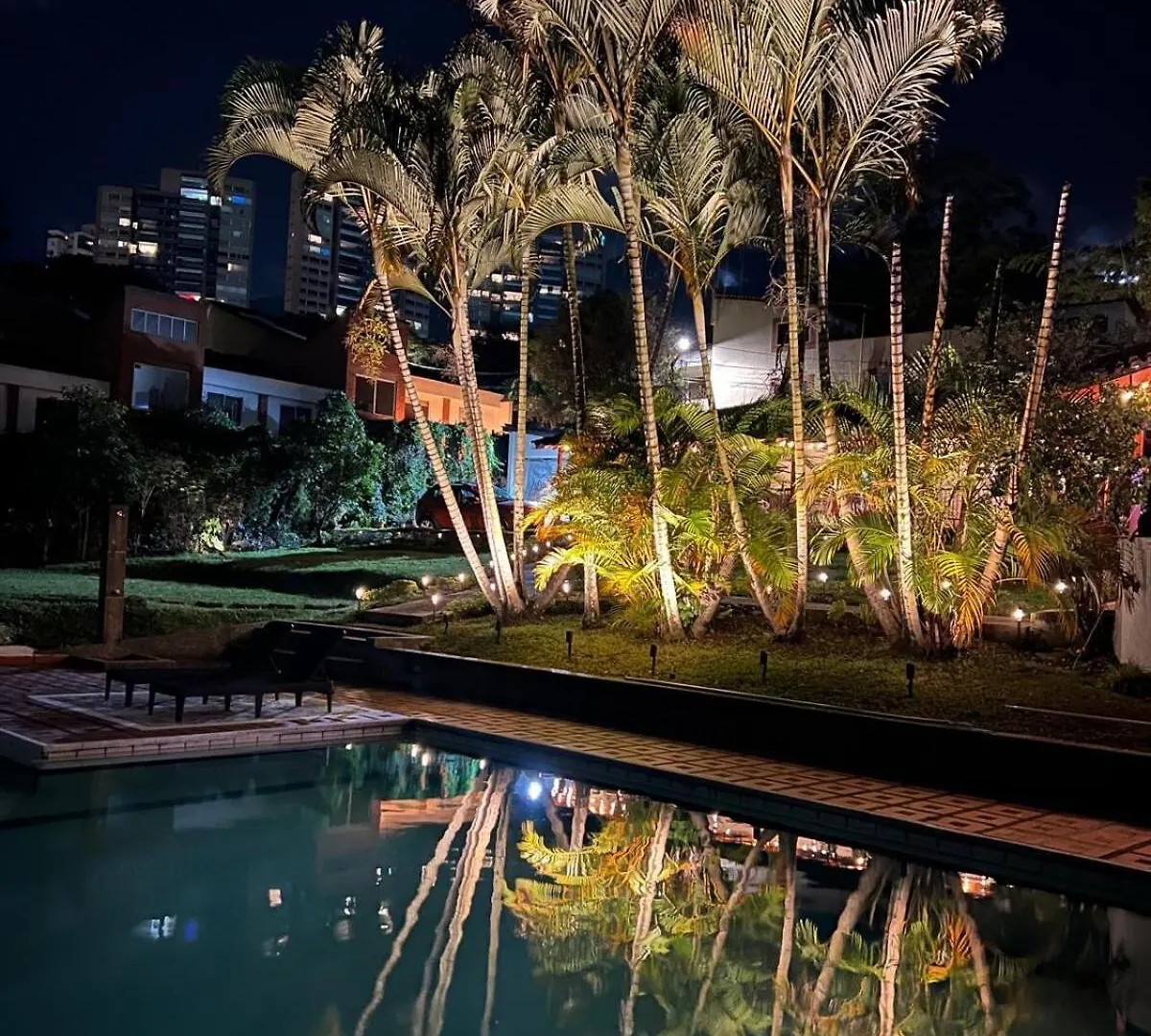 Villa Wellness , Infrared Sauna, Pool, Gym, Bar & Views Medellín Colombia